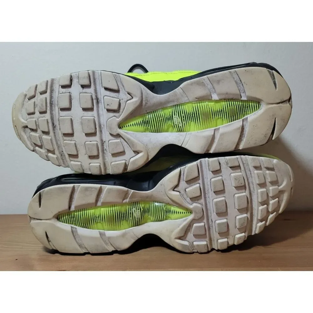 Nike men size